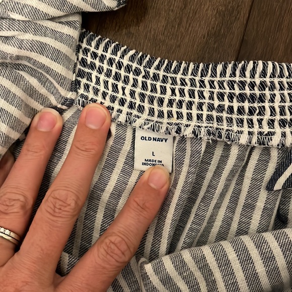 SOLD-Old Navy white and navy striped midi dress with flutter straps - Picture 4 of 6